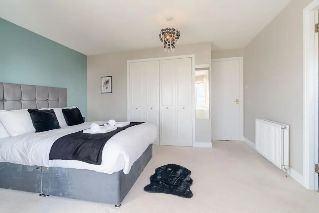 Penthouse At The Bay Near Edinburgh Apartment Saint Davids   Saint Davids (Fife)